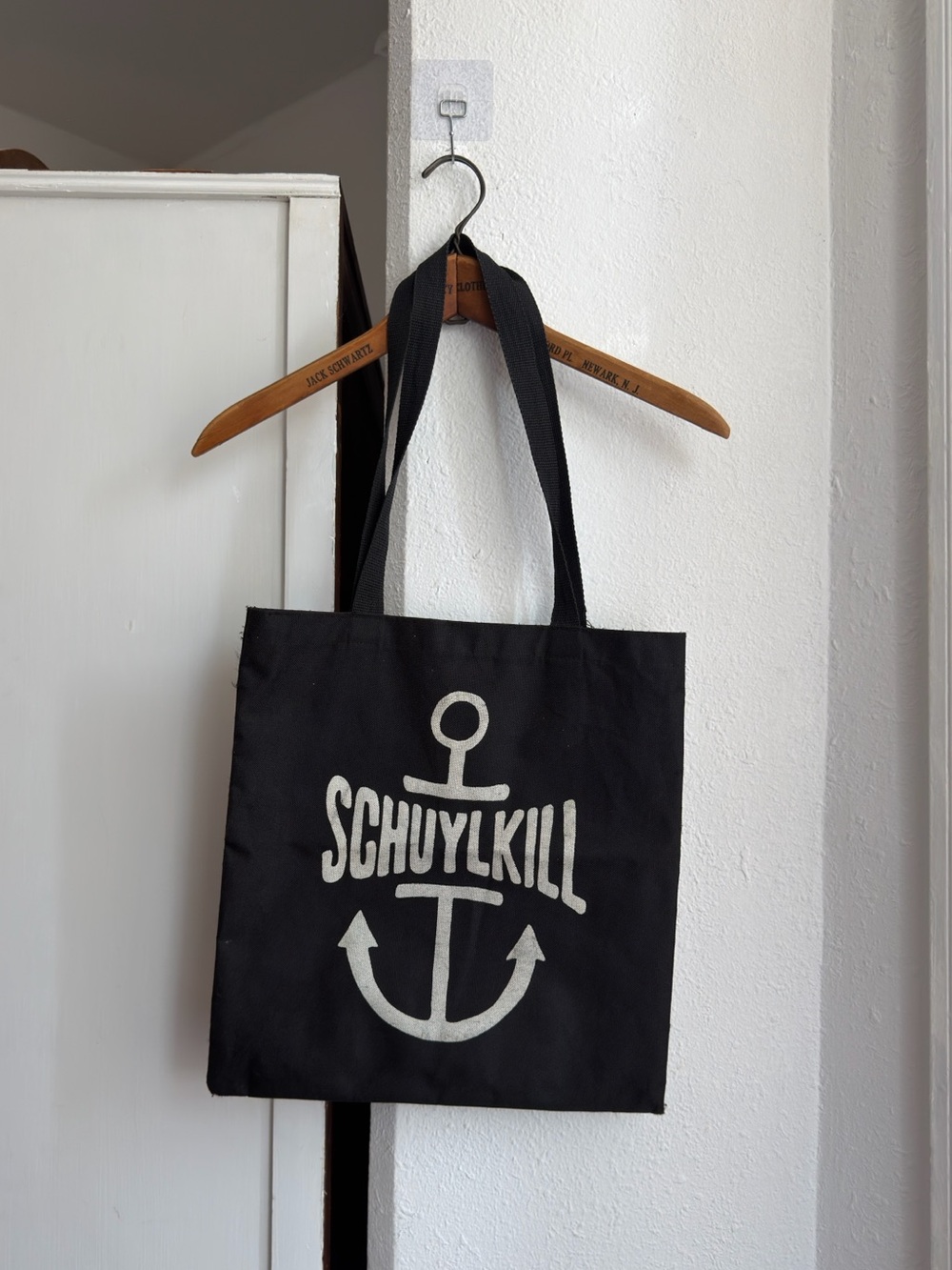 Schuylkill Philly anchor tote bag black w white 13x14” body